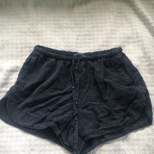 Brandy Melville shorts